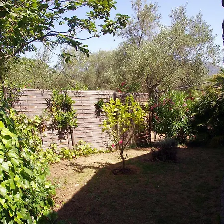 Meublés De Tourisme Casa Erbaggio *