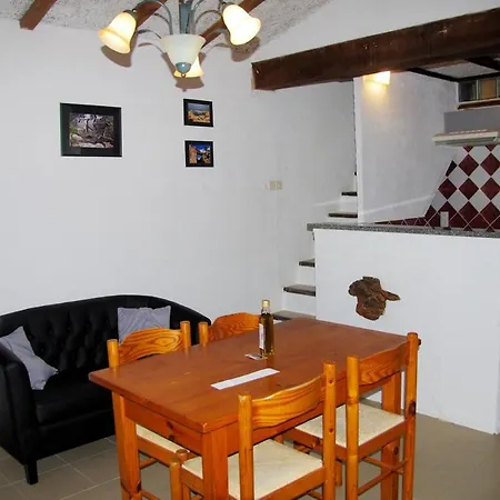 Meublés De Tourisme Casa Erbaggio Sartène